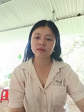 lisa-bae00 online show from May 26, 6:13 am