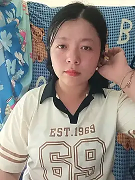 lisa-bae00 online show from May 21, 4:43 am