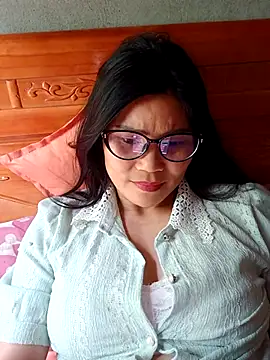 Bear bear0 online show from May 9, 6:04 am