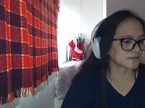 Kinkybela2025 online show from May 18, 6:52 am