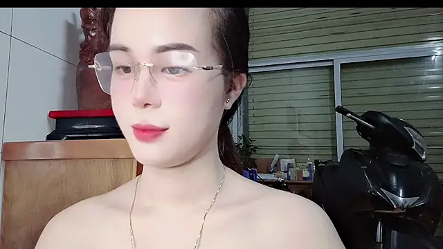 Family-Lovee online show from June 19, 7:06 pm