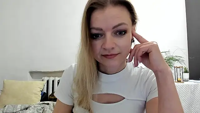 Salionne online show from April 8, 8:33 pm