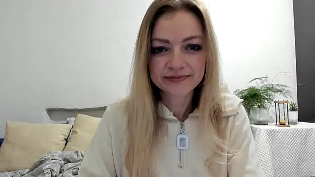 Salionne online show from April 7, 8:22 pm