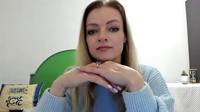 Salionne online show from March 26, 8:10 pm