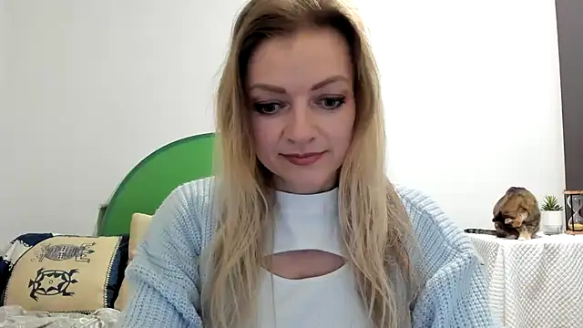 Salionne online show from March 20, 9:30 pm