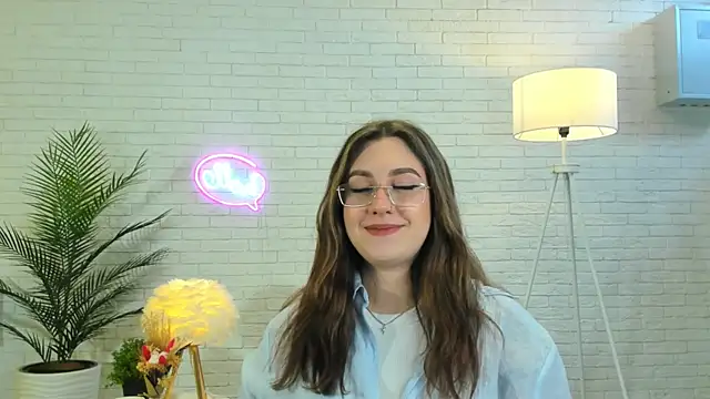 LibradaCyphert online show from October 22, 7:57 am