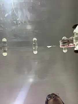 Violeet-Smith online show from March 1, 2:33 am