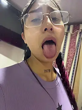 Violeet-Smith online show from February 14, 3:41 am