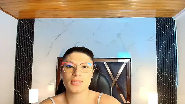 AlexaLaenz online show from January 10, 11:48 am