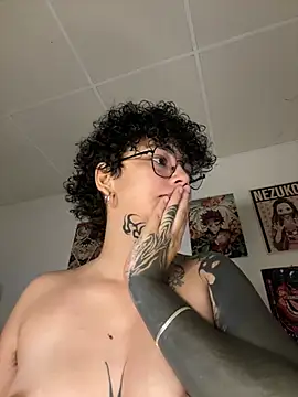Abby Evanns1 online show from May 17, 2:49 pm