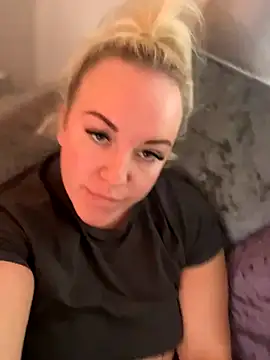 Jenna-LeeXX online show from November 8, 11:59 am