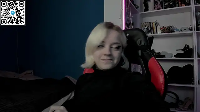 Holy Mistress S online show from January 10, 10:09 am