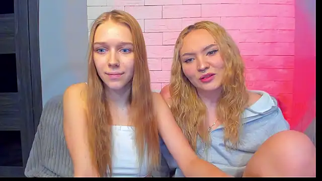 mari martin online show from December 14, 5:30 pm