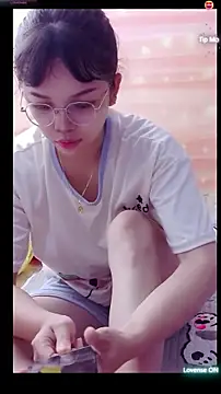 Maomilove1 online show from May 26, 1:43 pm
