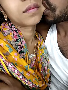 CoupleShow 432 online show from March 17, 5:06 pm