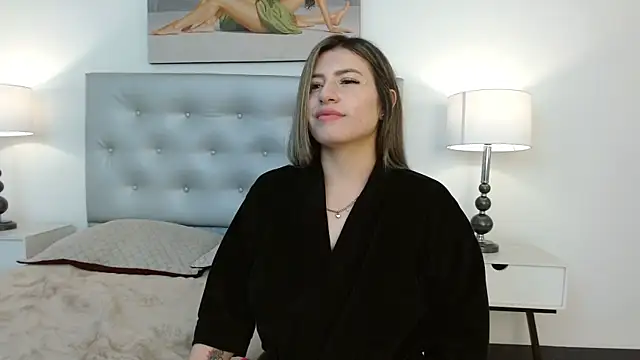 SusanWilliams  online show from January 6, 5:38 pm