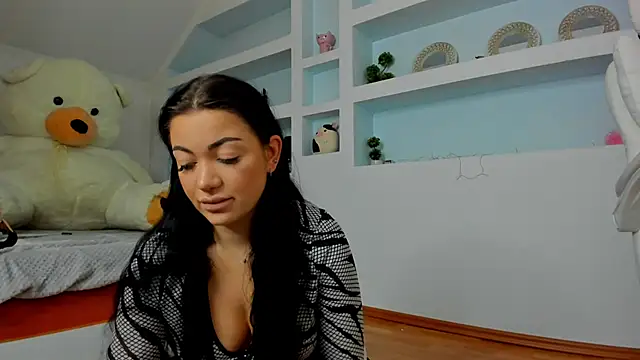 juliexxx online show from May 20, 3:58 am