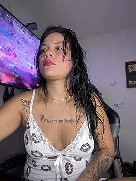 tattyHot95 online show from May 11, 8:50 pm