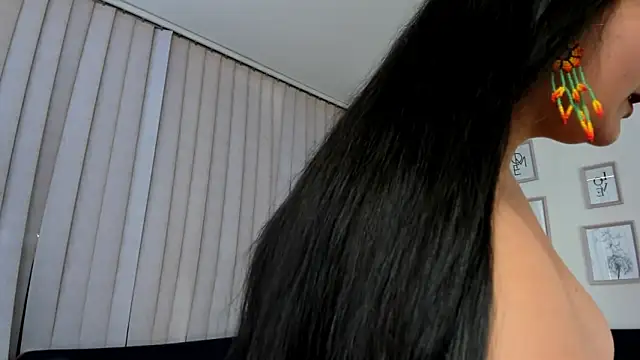 kendra crow online show from December 21, 1:04 pm