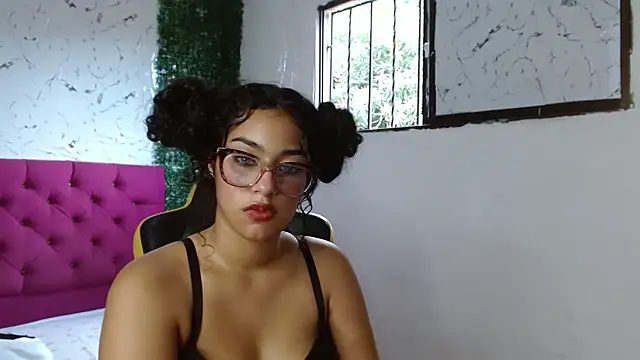 emily stars1 online show from January 14, 9:42 pm