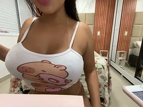 nathalia Silva online show from April 30, 9:08 pm