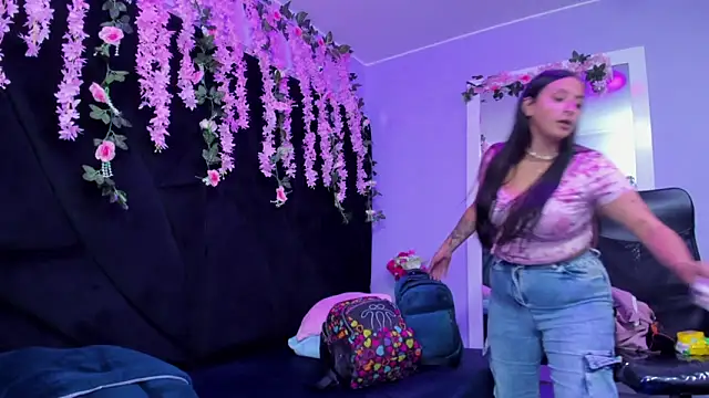 Gabyy Cooper  online show from May 12, 3:37 am
