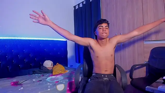 zinhuella420 online show from November 7, 8:14 pm