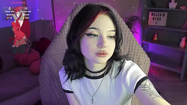 Emma Kirks online show from May 21, 12:58 pm