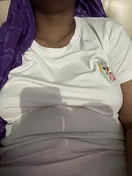 Cute Marina online show from May 22, 3:21 pm
