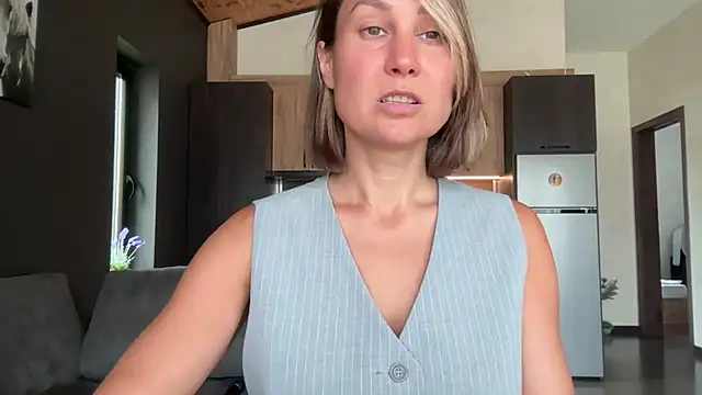 AliceLili online show from June 24, 7:29 am