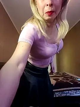 SelinaLovqx online show from March 14, 12:17 pm