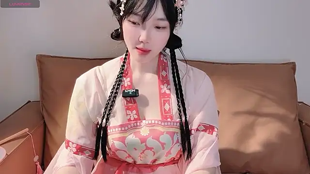 upoo7lt online show from May 8, 1:31 am