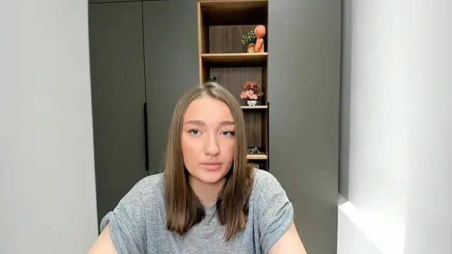 ShemikaCozza online show from October 25, 7:38 am