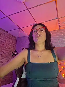 Roxanne Han online show from February 17, 11:53 am