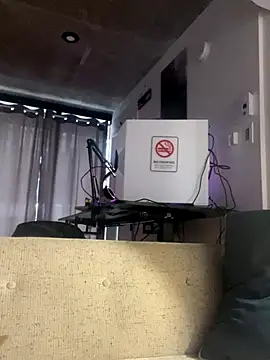 elliepixie online show from November 17, 8:31 pm