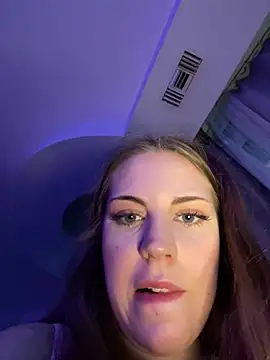 elliepixie online show from April 29, 11:54 pm