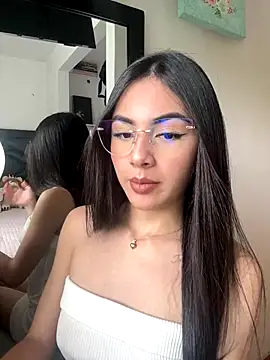 IslaCole online show from October 30, 7:37 pm