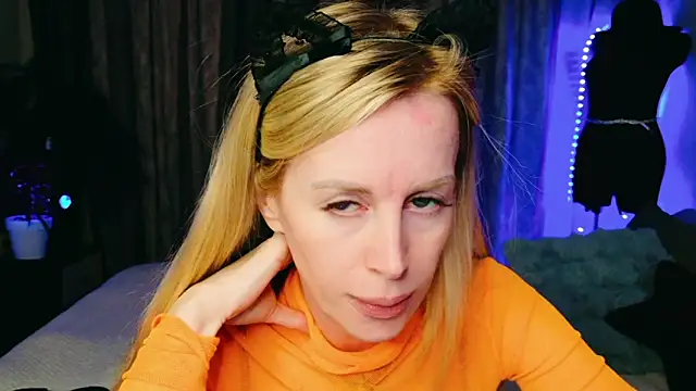 Kess-Edison online show from December 5, 3:46 pm