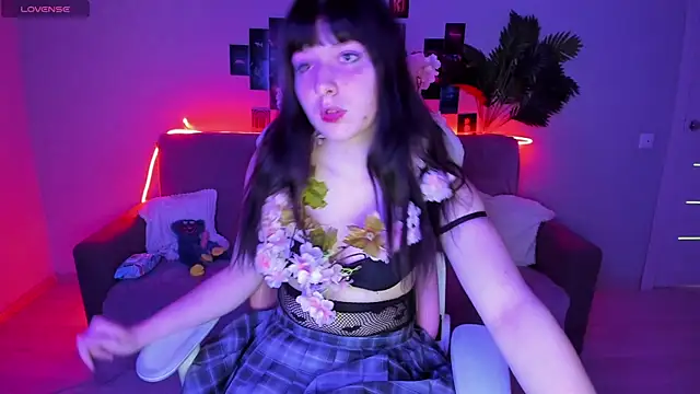 Quietdaisy online show from November 26, 6:09 pm