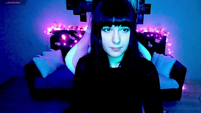 Quietdaisy online show from November 14, 6:52 pm