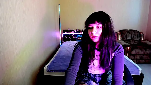 Quietdaisy online show from October 24, 10:22 am