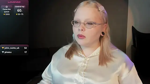 LottieReed online show from May 22, 10:24 am