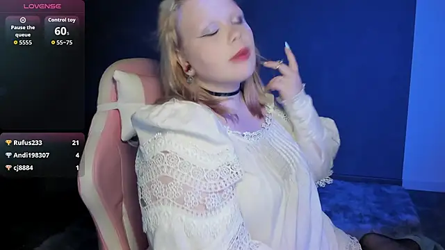 LottieReed online show from May 16, 10:36 am