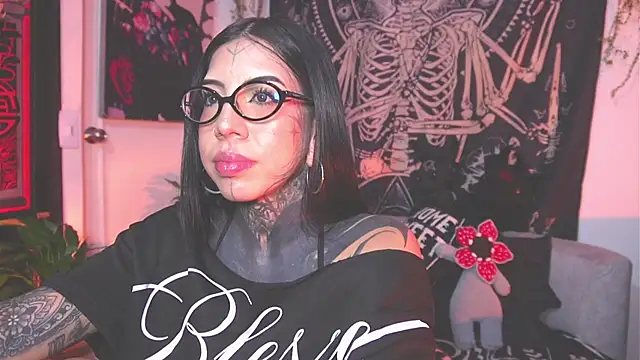 Dalia Vorhees online show from May 5, 1:41 am