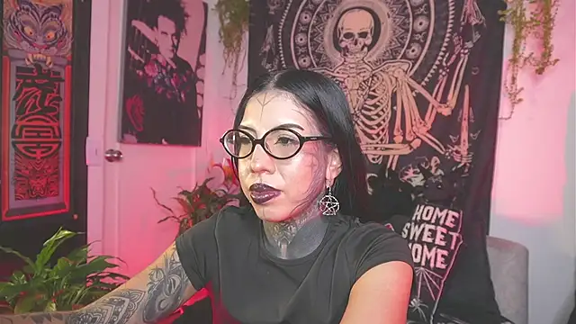 Dalia Vorhees online show from May 26, 1:16 am