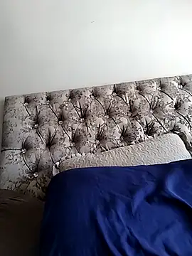 IndianLara online show from April 8, 12:29 pm