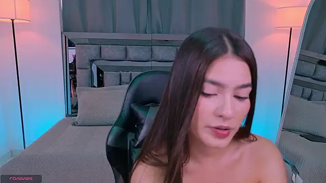 Bella Clark2 online show from May 13, 7:52 pm