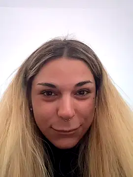 laporcona online show from November 3, 1:37 pm