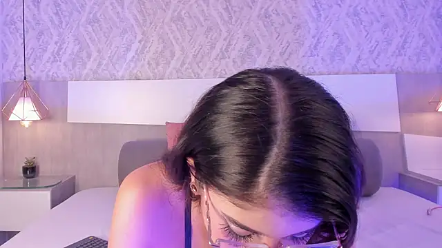 Vittoria  rossi online show from May 21, 2:15 pm