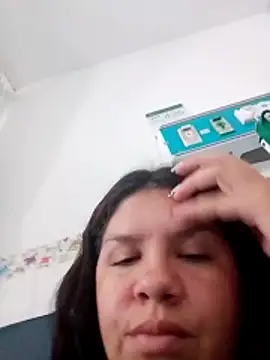 kari 24 online show from November 18, 3:02 pm